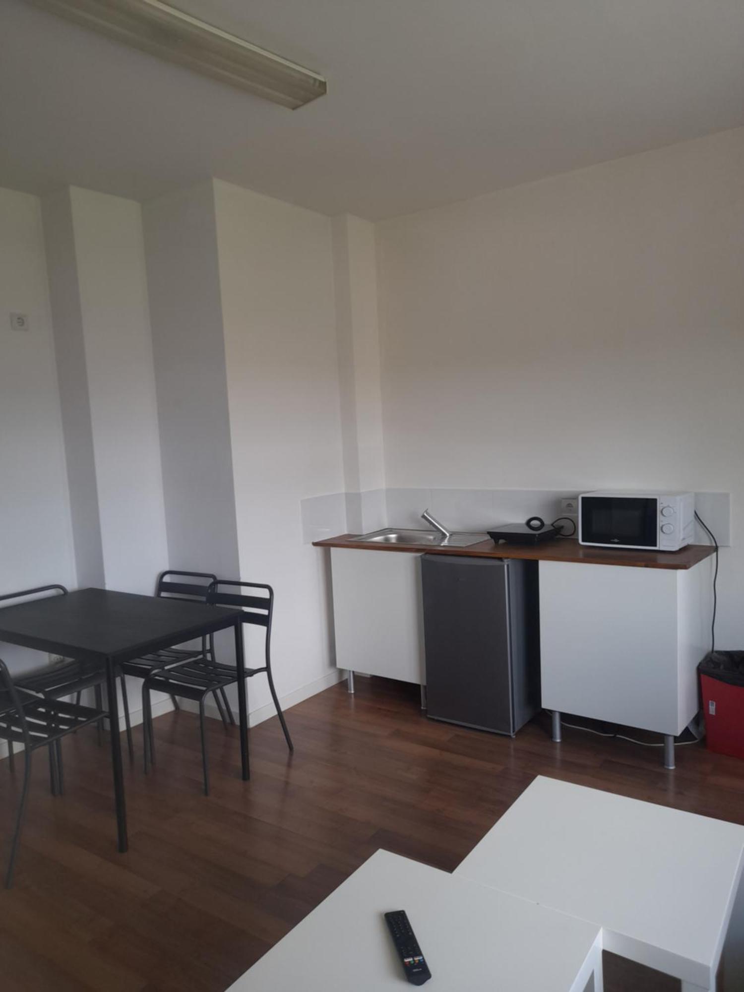 Toletum Low Cost Lofts Diafanos O 2Dormitorios Parking Municipal Gratis Al Aire Libre A 100M توليدو المظهر الخارجي الصورة